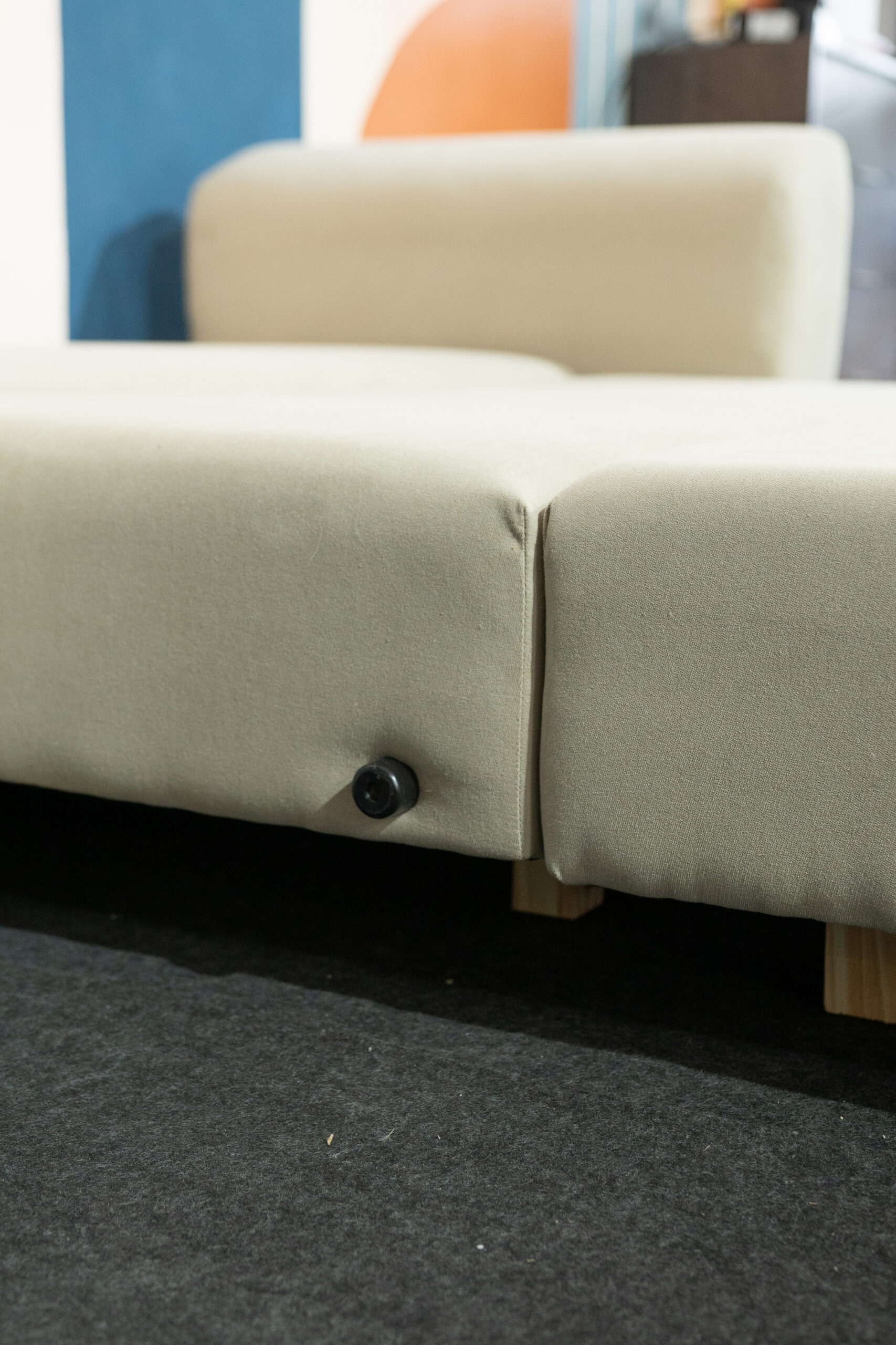 kazimir Sillon cama minimalista compralo en Sofa point Santa fe